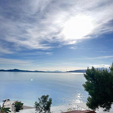 The Hill Sea View Apartment Sarandë エクステリア 写真